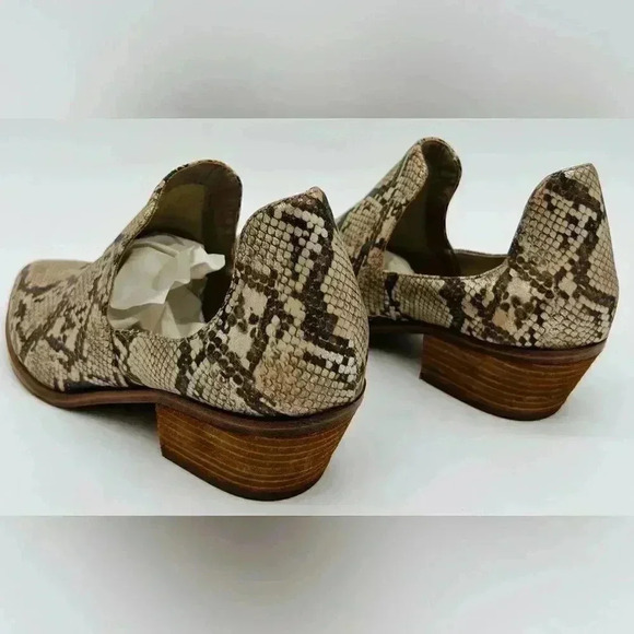 CHINESE LAUNDRY | Fortune Ankle Boot | Tan + Metallic Snake | NWT 9 - Picture 9 of 12